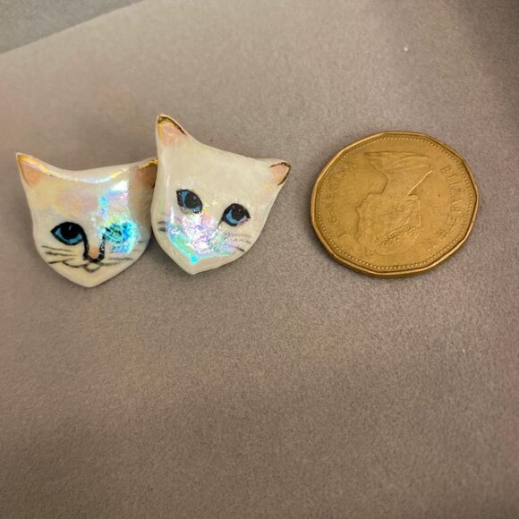 White cat earrings with blue eyes ceramic earrings - Picture 2 of 3